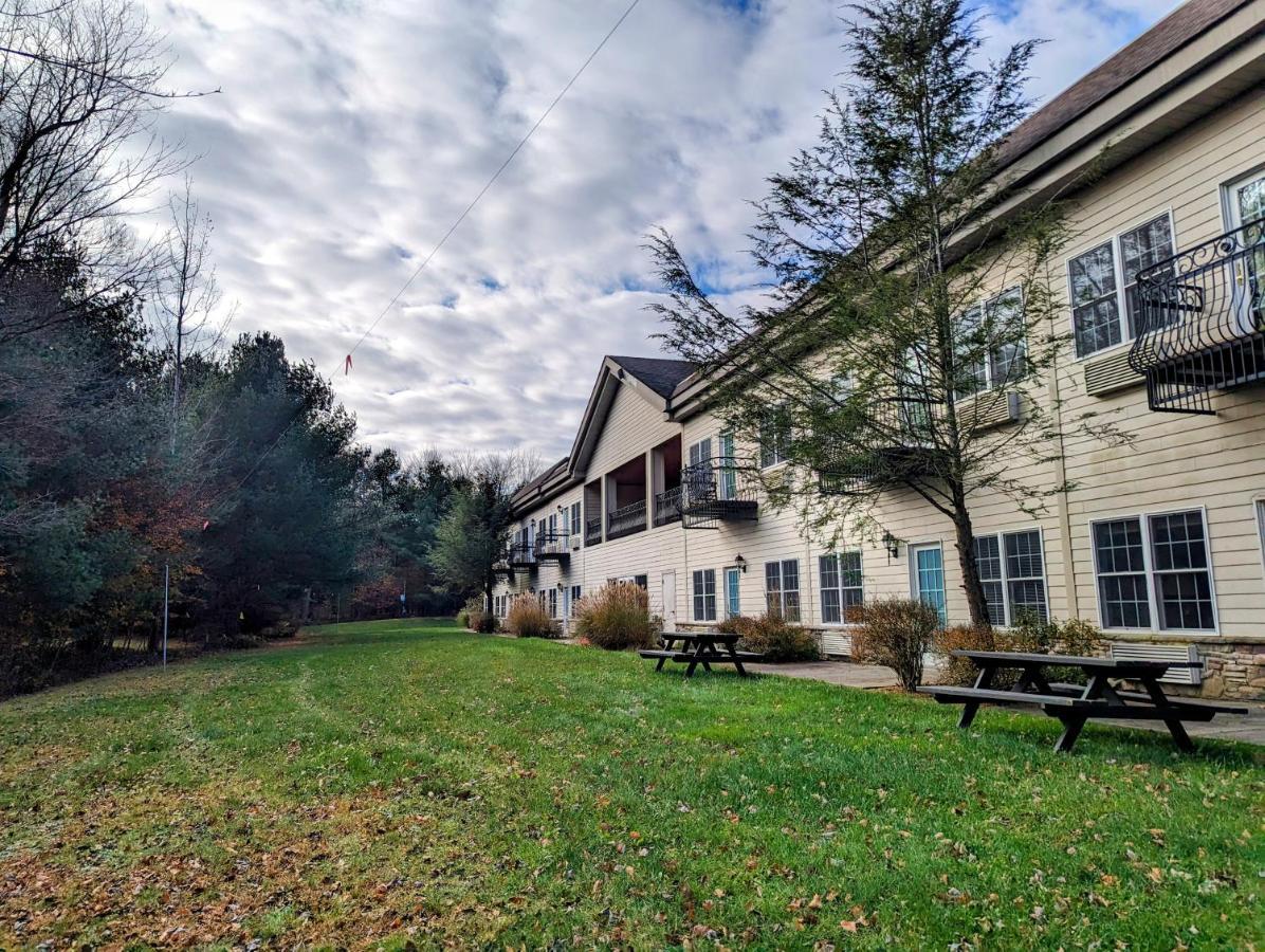 The Willowbrook Golf Hotel At Split Rock Lake Harmony Exterior foto